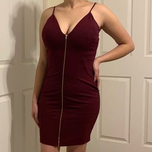 Haute Monde Dress, size S, Full Front Zipper, burgundy red.
